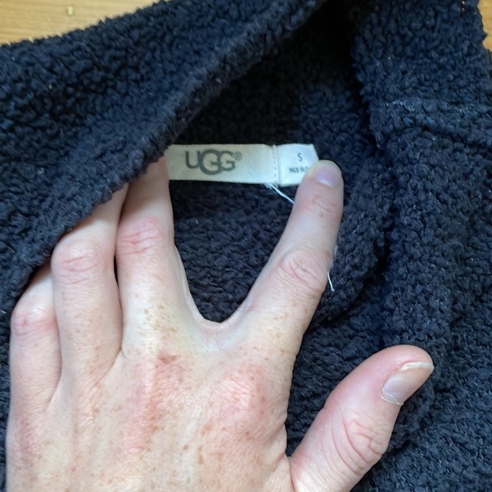 Sweater - Picture 4 of 4